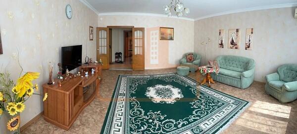 3-к квартира, 104 кв.м.,Феодосия, , объект № 4902