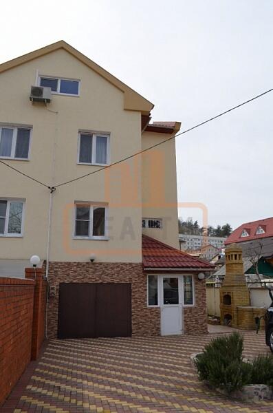 Дом, 250 кв.м., , объект № 4938