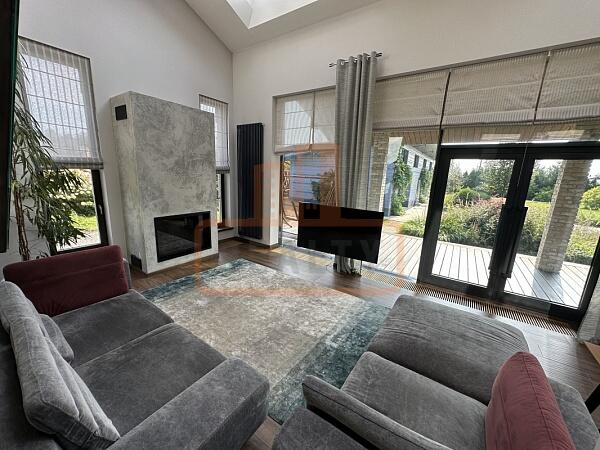 Дом, 193 кв.м., , объект № 4479