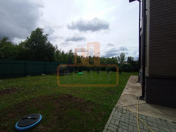 Дом с участком, 270 кв.м., , объект № 4788