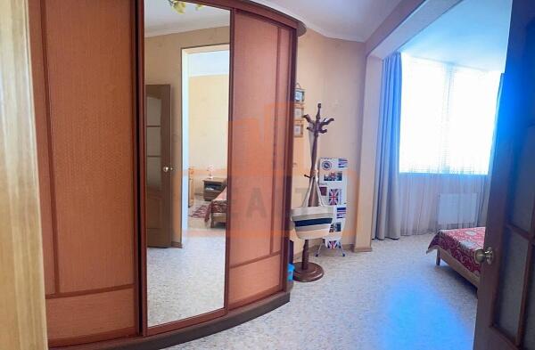 3-к квартира, 104 кв.м.,Феодосия, , объект № 4902