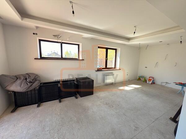 Дом с участком, 405 кв.м., , объект № 4770