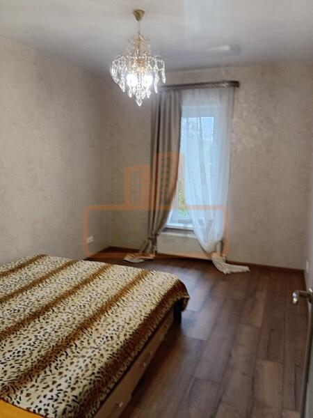 Дом с участком, 270 кв.м., , объект № 4567