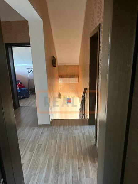 Дом, 180 кв.м., , объект № 4884