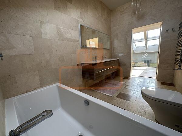 Дом, 193 кв.м., , объект № 4479