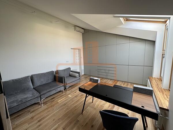 Дом, 193 кв.м., , объект № 4479