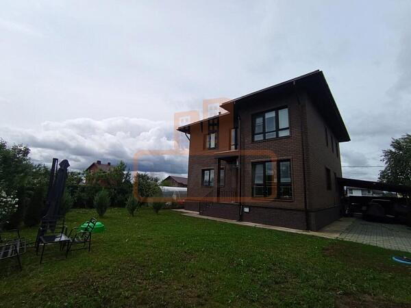 Дом с участком, 270 кв.м., Еловая ул, объект № 4788