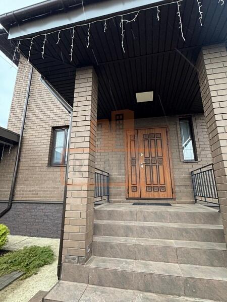 Дом с участком, 270 кв.м., , объект № 4788