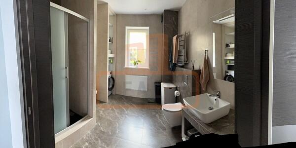 Дом с участком, 270 кв.м., , объект № 4788