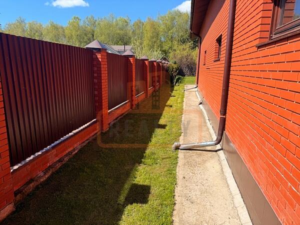 Дом с участком, 405 кв.м., , объект № 4770