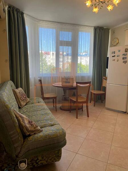 3-к квартира, 104 кв.м.,Феодосия, , объект № 4902