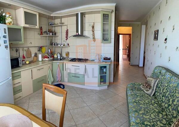 3-к квартира, 104 кв.м.,Феодосия, , объект № 4902