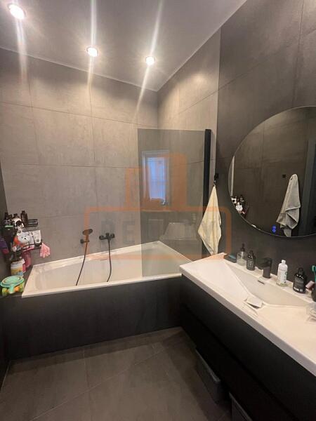 Дом с участком, 270 кв.м., , объект № 4788