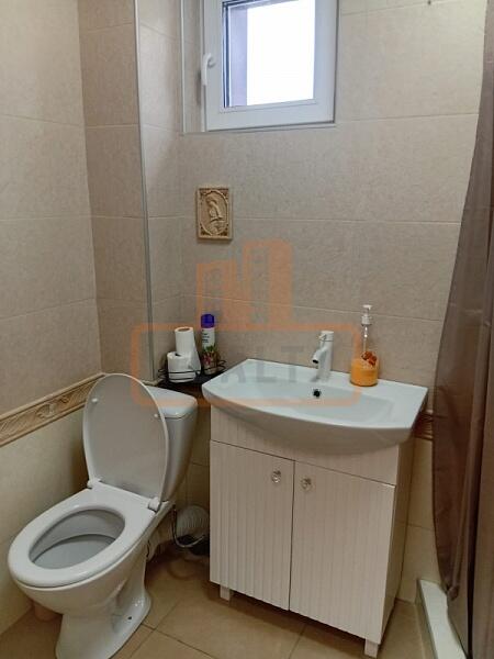 Дом с участком, 270 кв.м., , объект № 4567