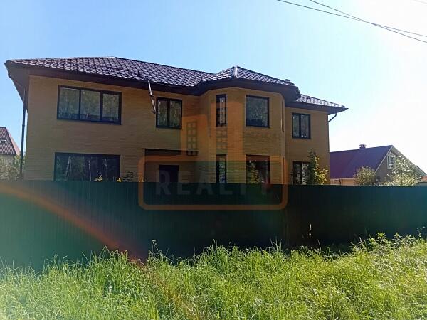 Дом с участком, 245 кв.м., , объект № 4721