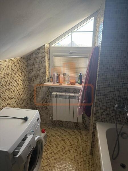 Дом, 180 кв.м., , объект № 4884