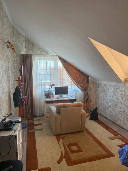 Дом, 180 кв.м., , объект № 4884