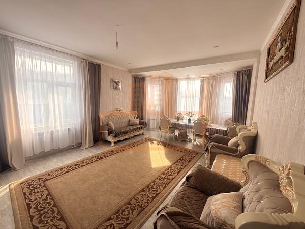 Дом, 218 кв.м., , объект № 4320