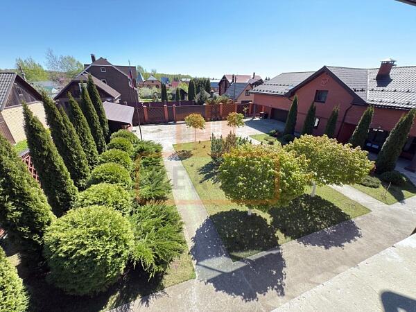 Дом с участком, 405 кв.м., , объект № 4770