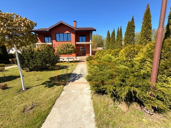 Дом с участком, 405 кв.м., , объект № 4770