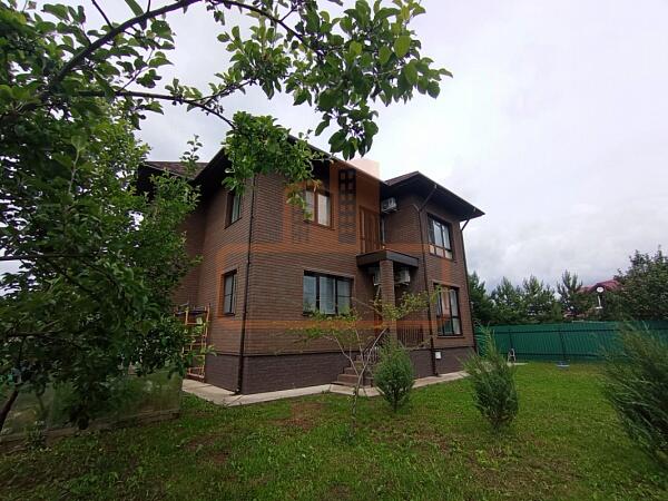 Дом с участком, 270 кв.м., , объект № 4788